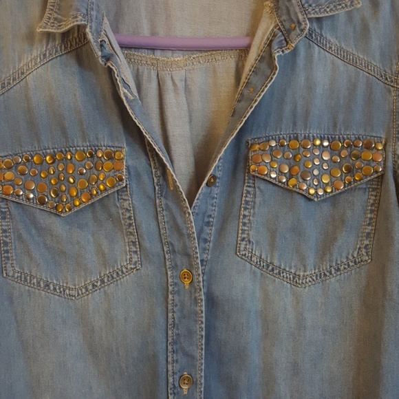 Jeans top. - Picture 3 of 7